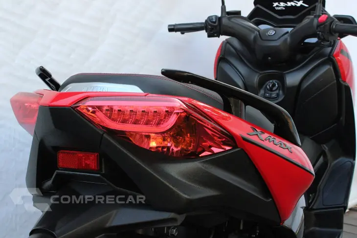 YAMAHA XMAX ABS