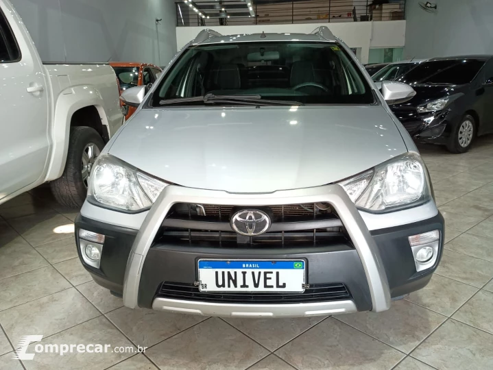 Etios Cross 1.0