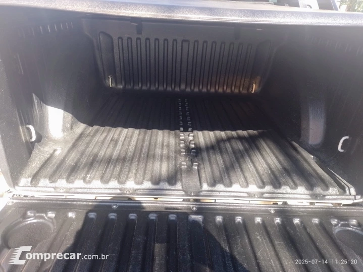 SAVEIRO 1.6 Cross CD 16V