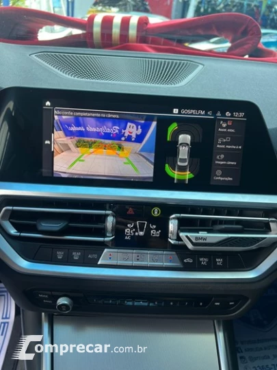 320i