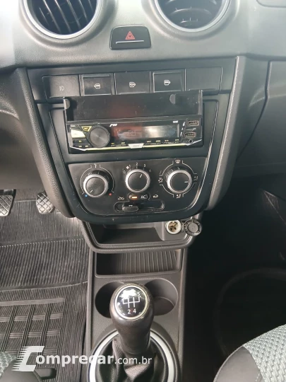 GOL 1.6 MI Power 8V
