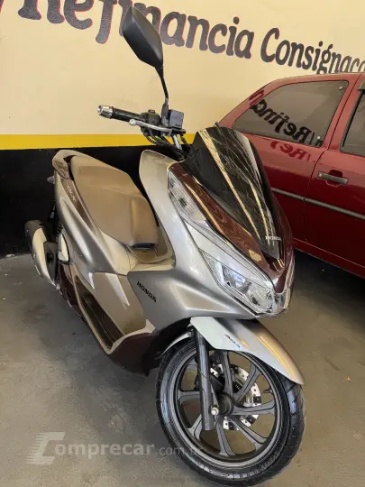 PCX 150 DLX