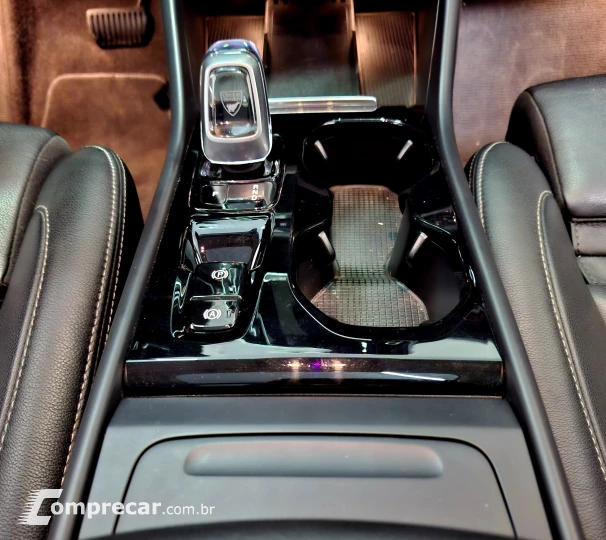 XC40 2.0 T4 Geartronic