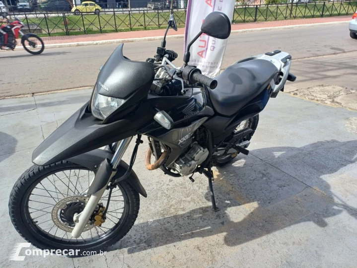 XRE 300 Modelo sem Versão