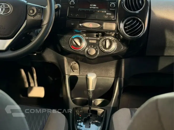 ETIOS 1.5 XS 16V FLEX 4P AUTOMÁTICO