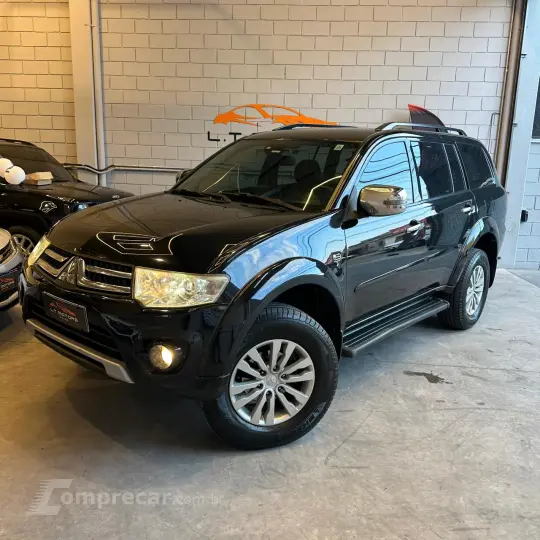 PAJERO DAKAR 3.2 HPE 4X4 7 Lugares 16V