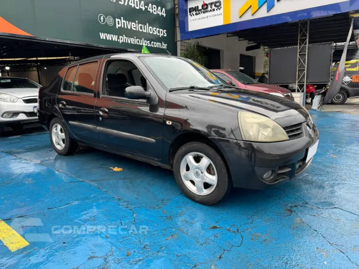 Clio Sedan