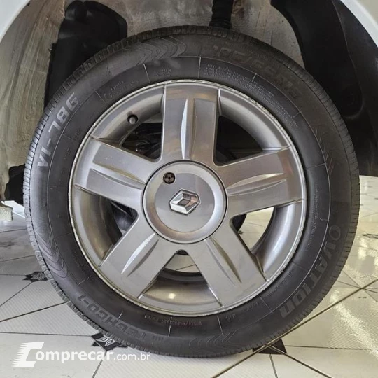 SANDERO EXP1016V