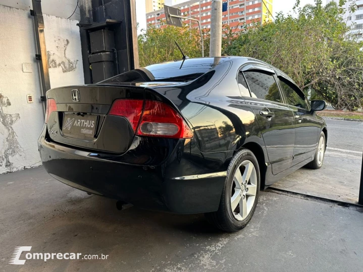 Civic Sedan LXS 1.8/1.8 Flex 16V Aut. 4p