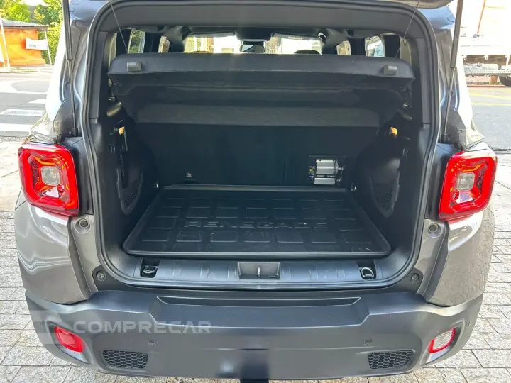 RENEGADE 1.8 16V FLEX LONGITUDE 4P AUTOMÁTICO
