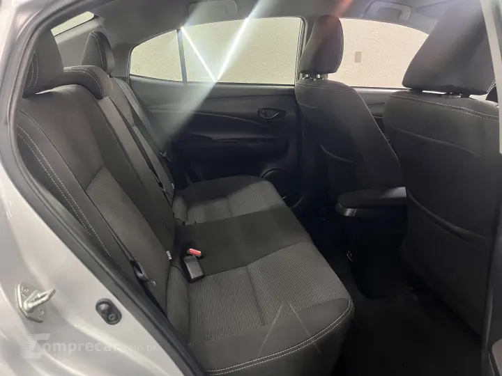 YARIS 1.5 16V Sedan XL