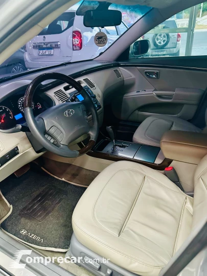 AZERA 3.3 MPFI GLS Sedan V6 24V