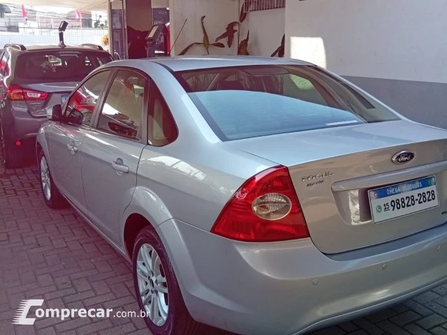 FOCUS SEDAN - 2.0 GLX SEDAN 16V 4P AUTOMÁTICO