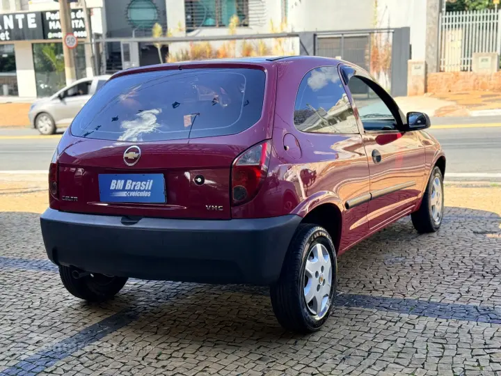 CELTA 1.0 MPFI Life 8V