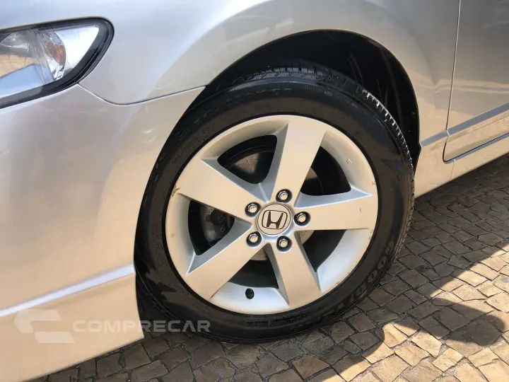 Civic 1.8 Lxl 16V Flex 4P Automático