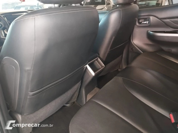 L200 TRITON 2.4 16V Turbo Sport HPE CD 4X4