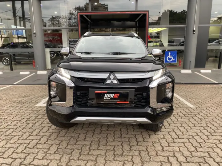 L200 TRITON 2.4 16V Turbo Sport Hpe-s CD 4X4