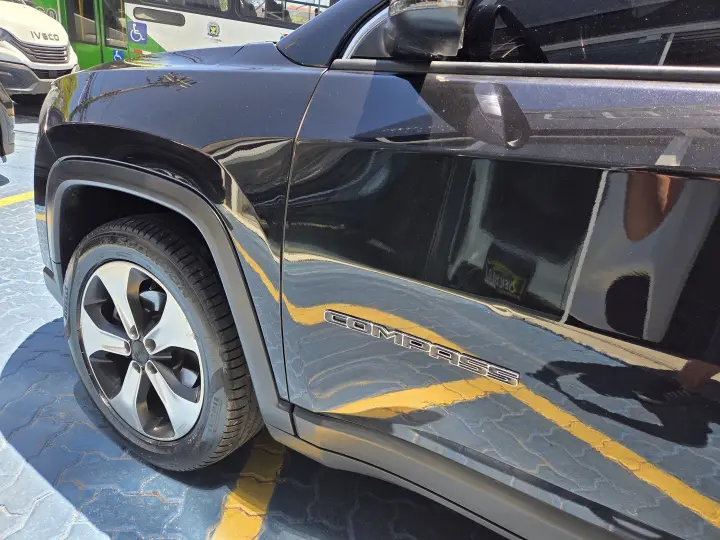 COMPASS 2.0 16V FLEX LONGITUDE AUTOMÁTICO