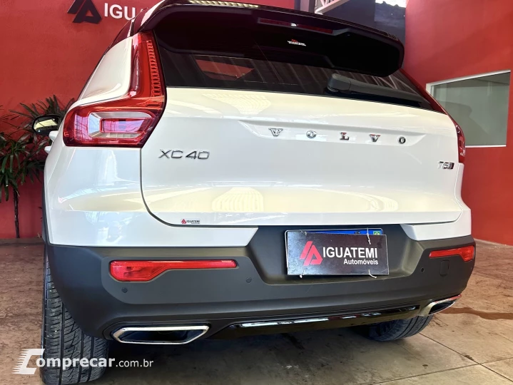 XC 40 2.0 T5 GASOLINA MOMENTUM AWD GEARTRONIC