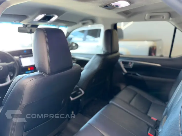 HILUX SW4 2.8 D-4d Turbo SRX 7L 4X4