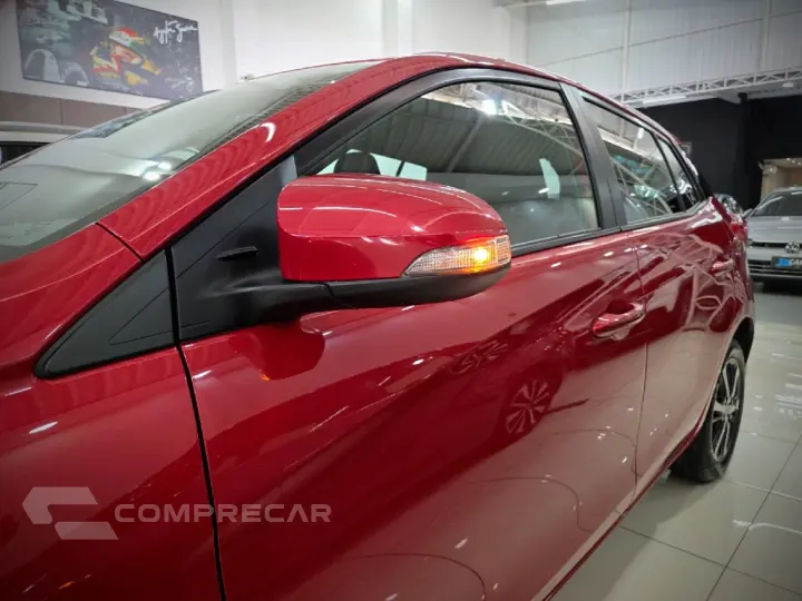 YARIS 1.5 16V FLEX XLS CONNECT MULTIDRIVE
