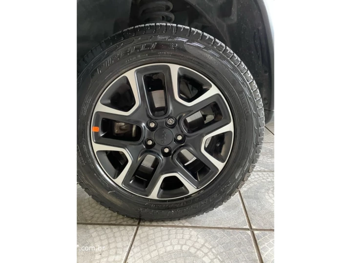 COMPASS 2.0 16V DIESEL TRAILHAWK 4X4 AUTOMÁTICO