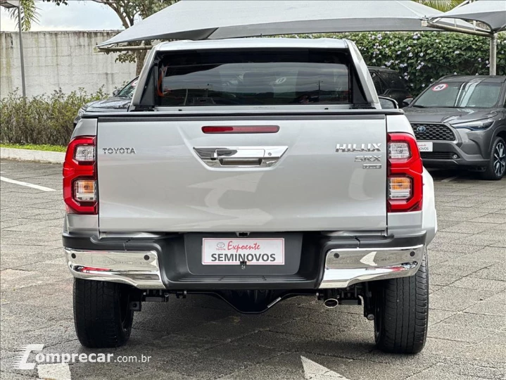 HILUX 2.8 D-4D TURBO DIESEL CD SRX PLUS 4X4 AUTOM