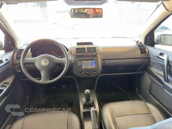 POLO SEDAN 1.6 MI 8V