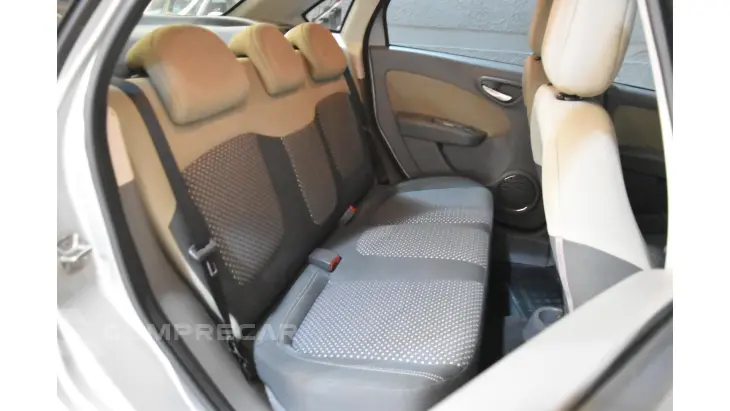 GRAND SIENA - 1.6 MPI ESSENCE 16V 4P AUTOMATIZADO