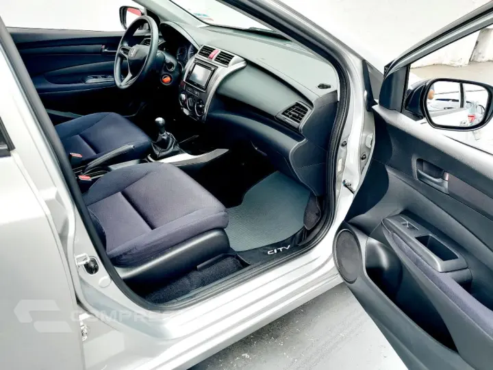 CITY Sedan DX 1.5 Flex 16V Mec.