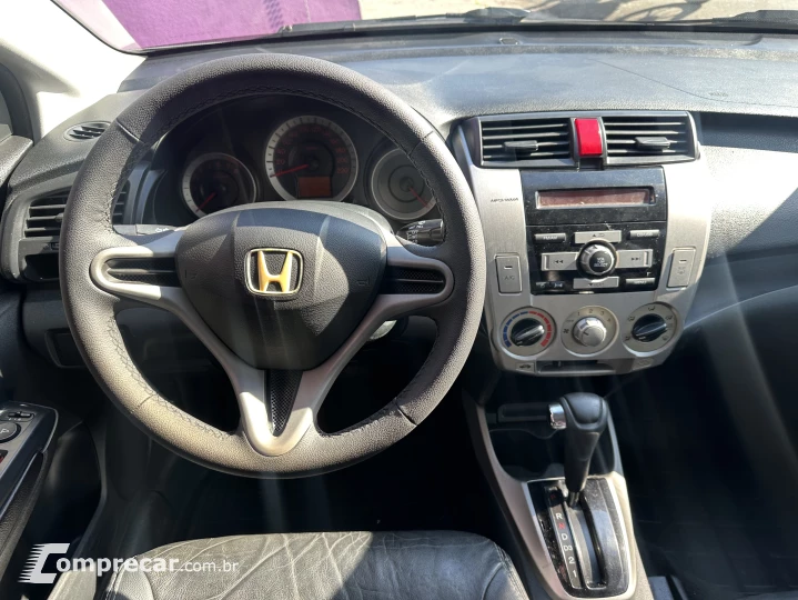 CITY 1.5 LX Sedan 16V