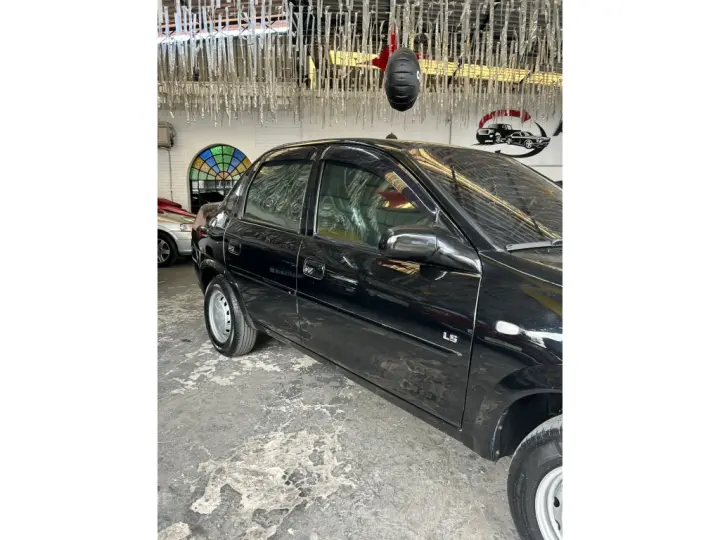 CLASSIC 1.0 MPFI LS 8V FLEX 4P MANUAL