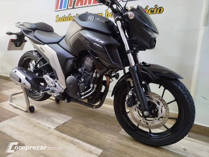 Fazer FZ25