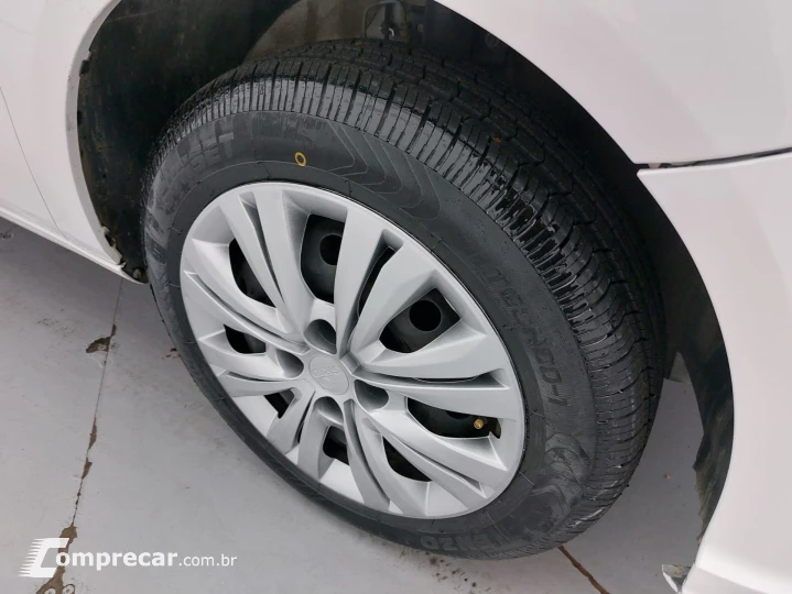VOYAGE 1.0 12V MPI TOTALFLEX 4P MANUAL