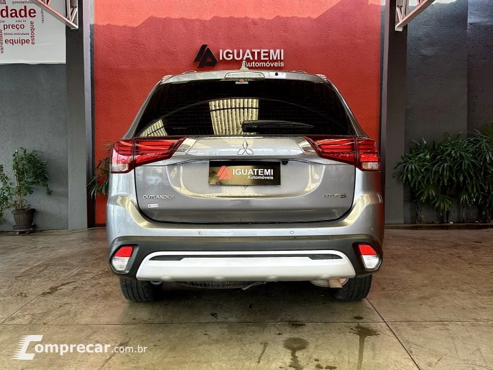 OUTLANDER 3.0 MIVEC V6 GASOLINA HPE-S AWD AUTOMÁTICO