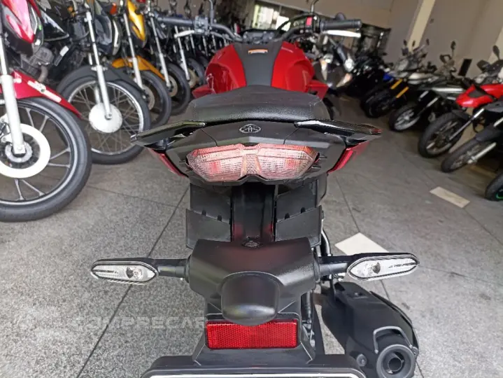 FZ25 250 FAZER CONNECTED