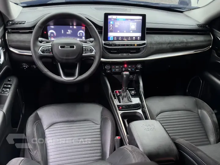 COMMANDER 1.3 T270 TURBO FLEX LIMITED AT6