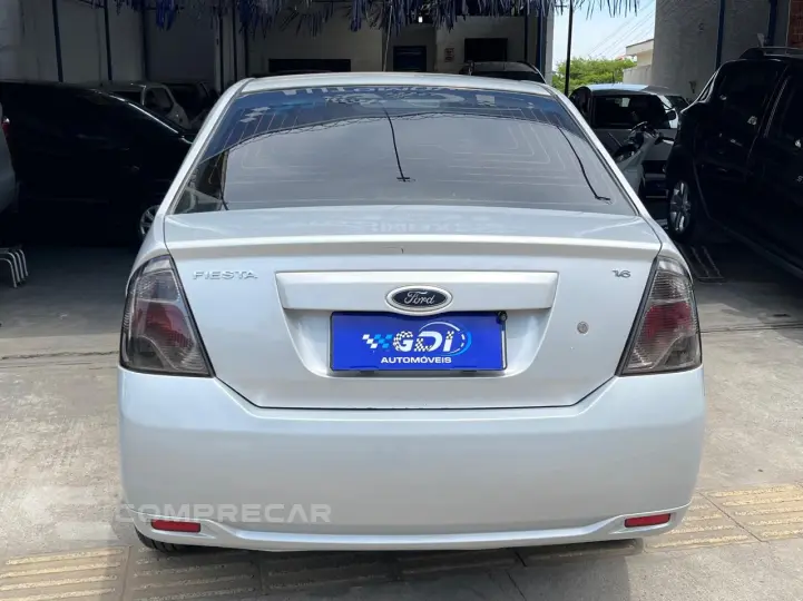 FIESTA 1.6 MPI Class Sedan 8V