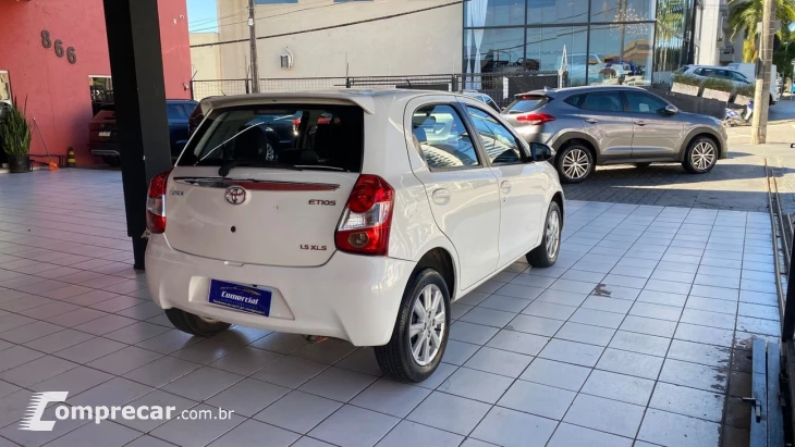 TOYOTA ETIOS 1.5 XLS 16V