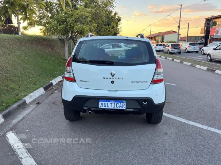 SANDERO 1.6 STEPWAY 16V FLEX 4P AUTOMÁTICO