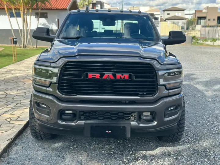 2500 6.7 I6 TURBO DIESEL LARAMIE CD 4X4 AUTOMÁTICO