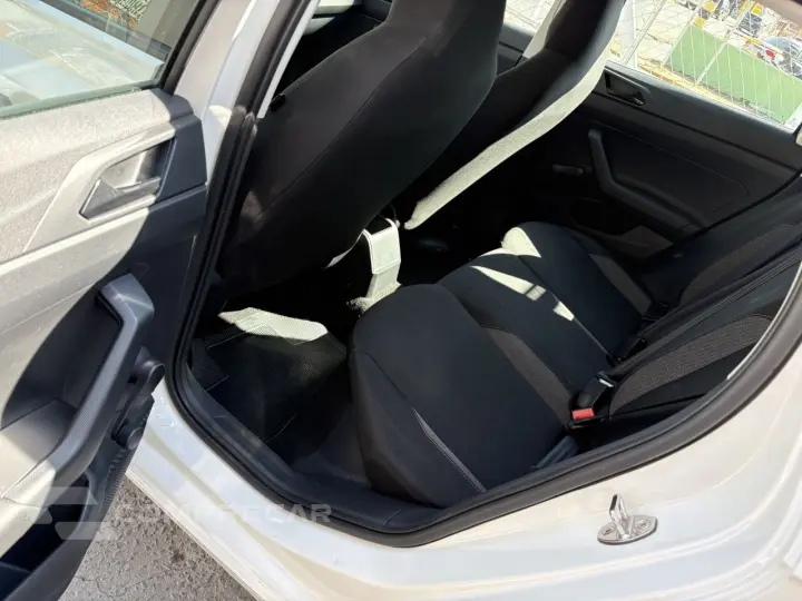 Polo Hatch 1.0 4P MPI TRACK
