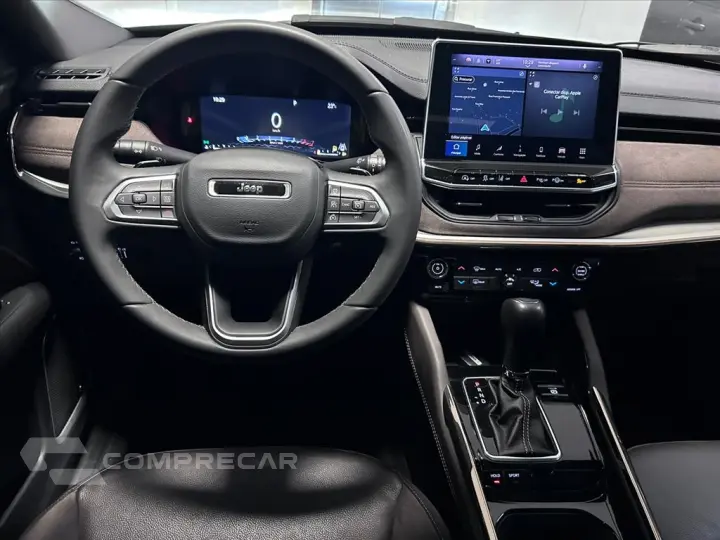 COMMANDER 1.3 T270 TURBO FLEX OVERLAND AT6