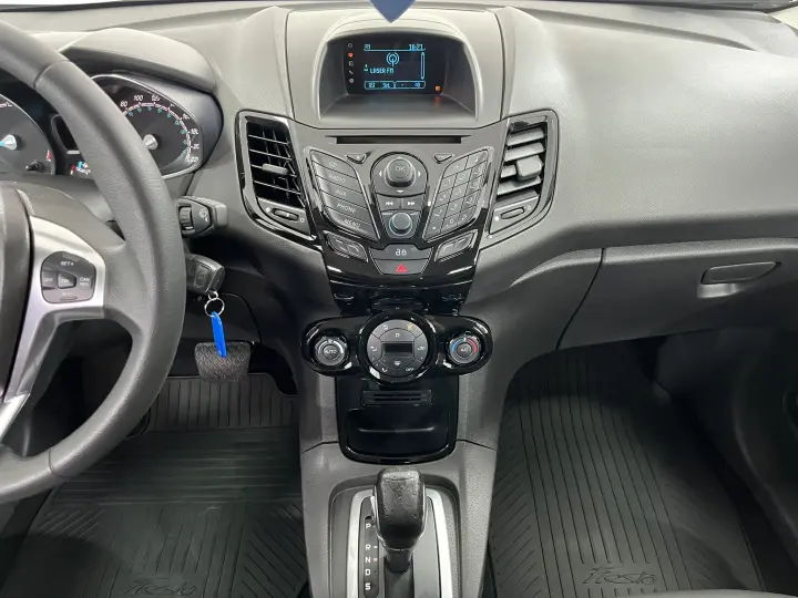 FIESTA 1.6 Titanium Hatch 16V