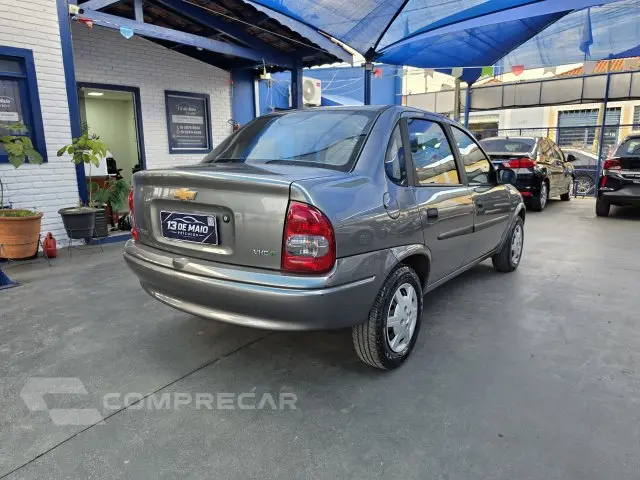 CLASSIC - 1.0 MPFI VHCE 8V 4P MANUAL