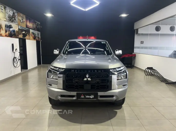 TRITON 2.4 Biturbo CD Hpe-s 4X4