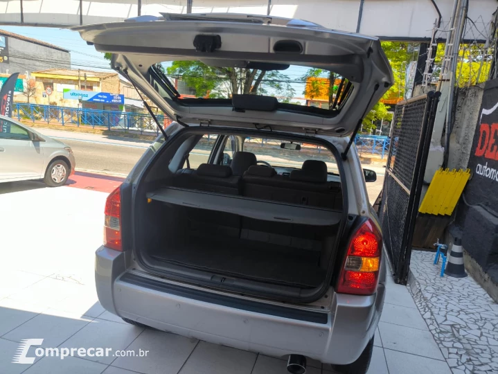 TUCSON 2.0 GL 2WD 16V