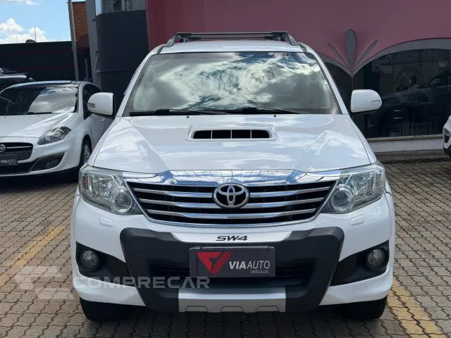 HILUX SW4 - 3.0 SRV 4X4 7 LUGARES 16V TURBO INTERCOOLER 4P A