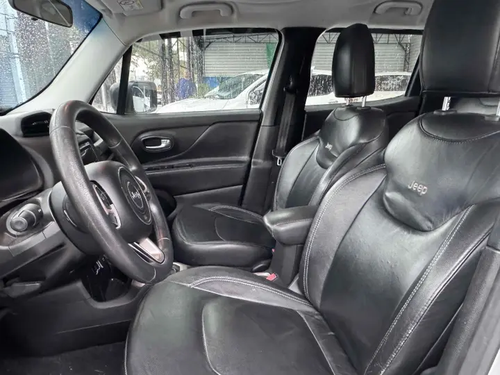 RENEGADE 1.8 16V Sport