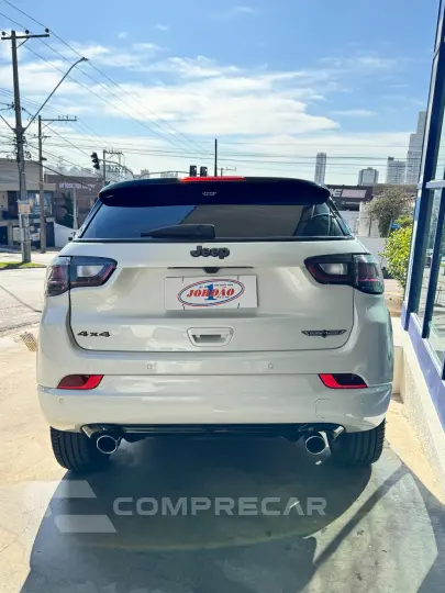 COMPASS Black Hurricane 2.0 4x4 TB Aut.